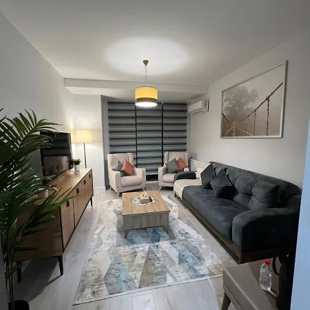 شقة Luxurious Near Ataturk Airport *